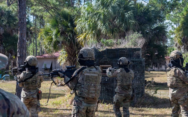 920th Security Forces Squadron conducts training