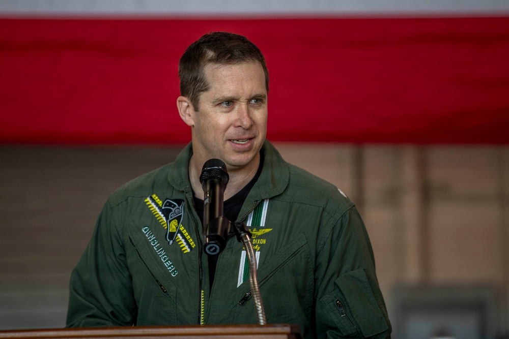 VFA-105 “Gunslingers” Hold Change of Command Ceremony