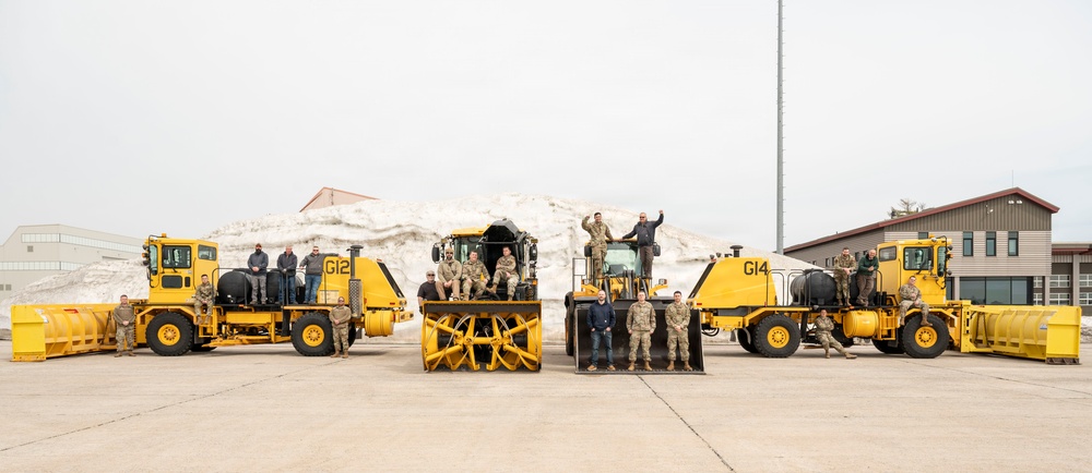 Pease Snow Team Photo winter season 2025-2026