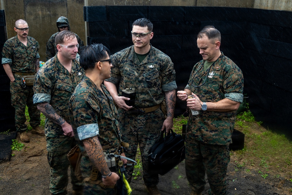 Emerging Technologies: Explosive Ordnance Disposal teams on MCBH hosts demonstration of innovative products