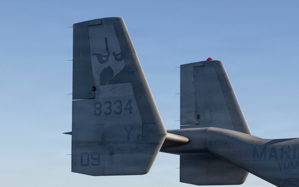 11th MEU Marines, Sailors Conduct Flight Operations Aboard USS Boxer