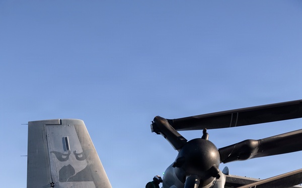 11th MEU Marines, Sailors Conduct Flight Operations Aboard USS Boxer