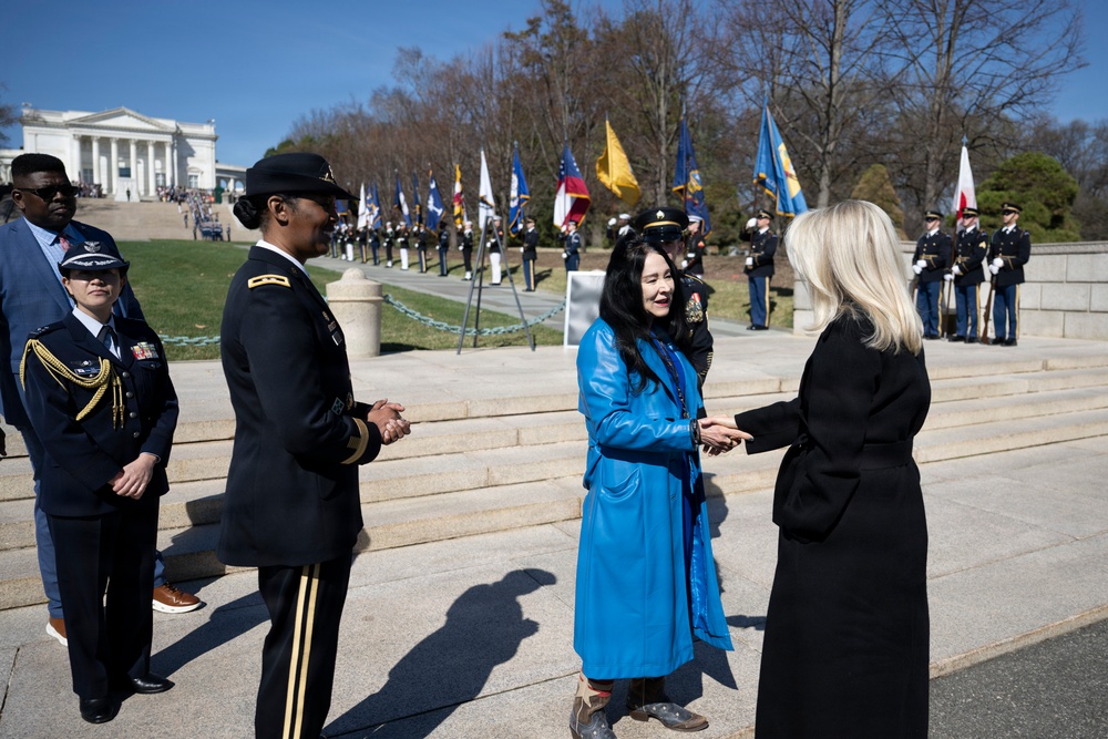 Japanese Prime Minister Sanae Takaichi Visits Arlington National Cemetery