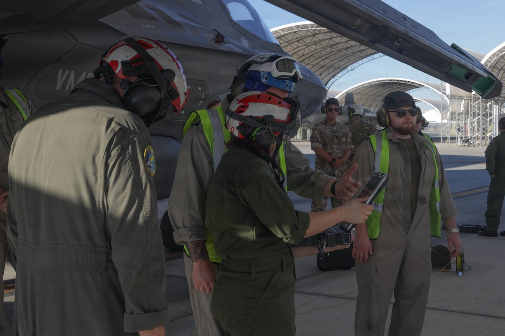 VMFAT-502 hosts UK Royal Air Force, Royal Navy