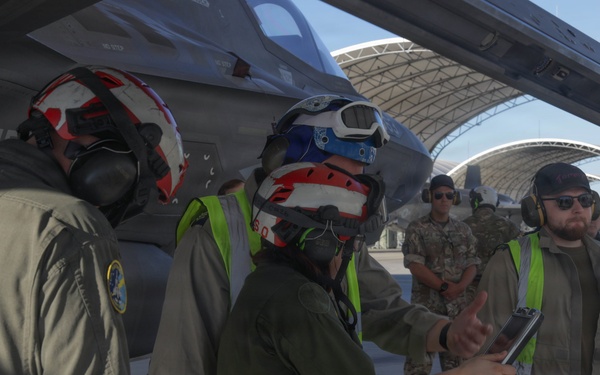 VMFAT-502 hosts UK Royal Air Force, Royal Navy