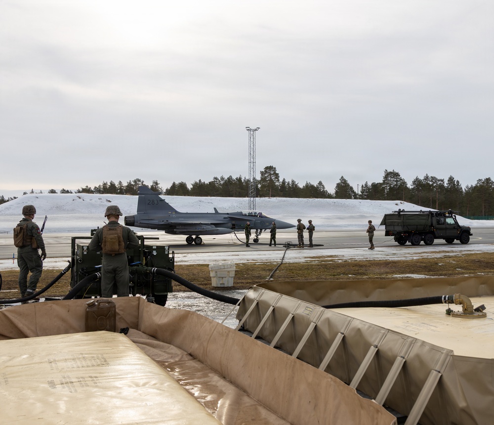 CORE26 | Swedish Soldiers, U.S. Marines Join Together to Fuel Aircraft in the Arctic
