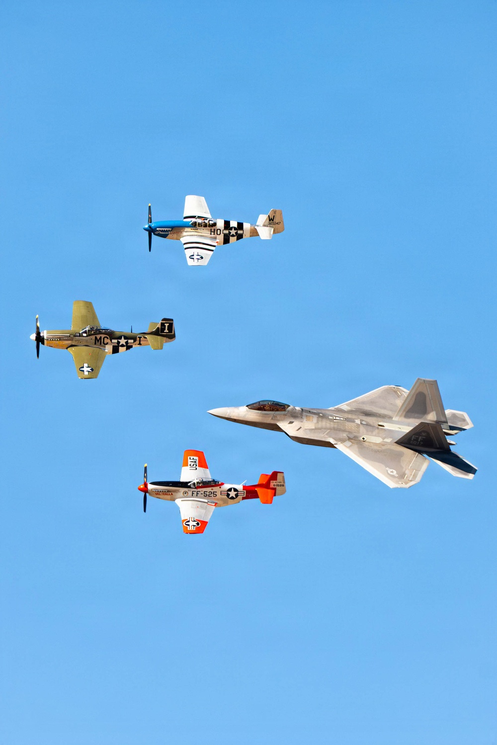 F-22 Aerial Demonstration Team earns 2026 Heritage Flight Certification