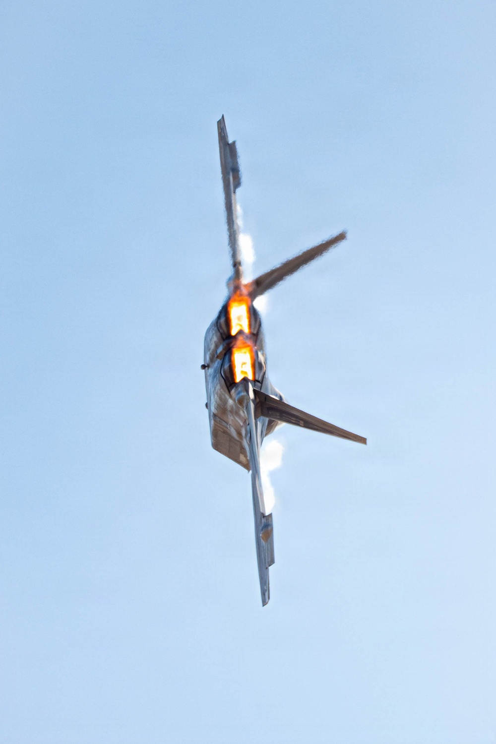 F-22 Aerial Demonstration Team earns 2026 Heritage Flight Certification