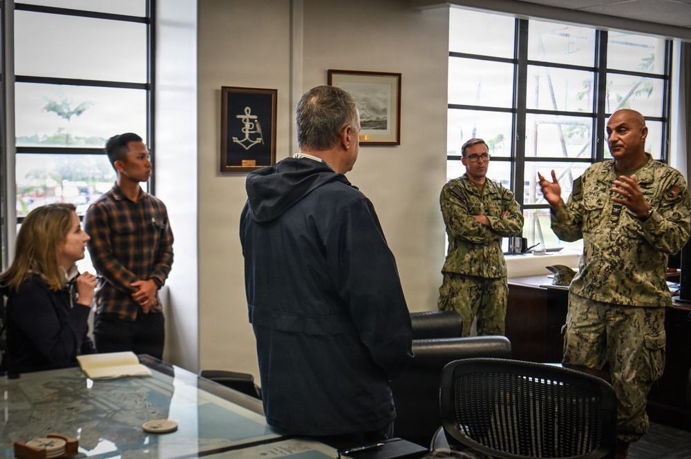 National Commission on the Future of the U.S. Navy (FNC) visits JBPHH