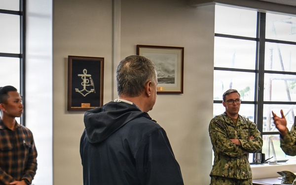 National Commission on the Future of the U.S. Navy (FNC) visits JBPHH