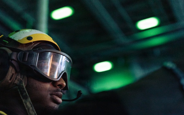 11th MEU Marines, Sailors conduct well deck operations aboard USS Portland