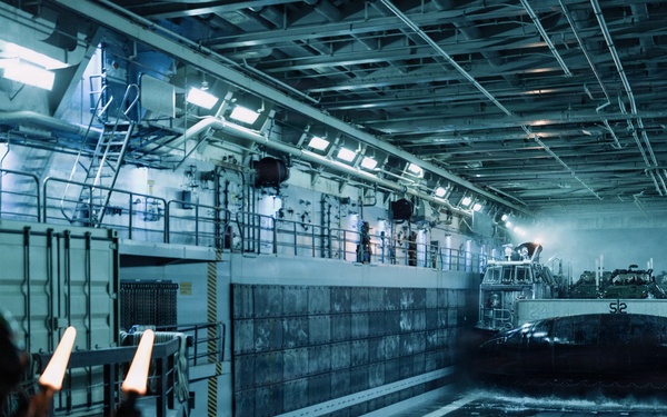 11th MEU Marines, Sailors conduct well deck operations aboard USS Portland