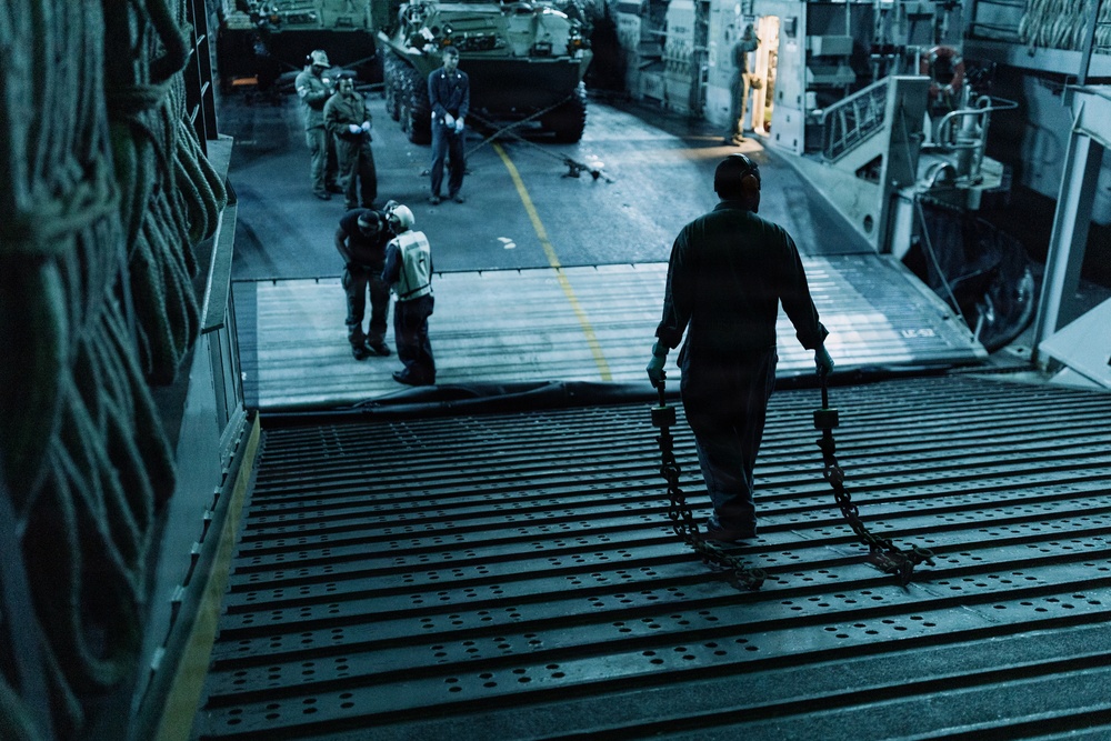 11th MEU Marines, Sailors conduct well deck operations aboard USS Portland