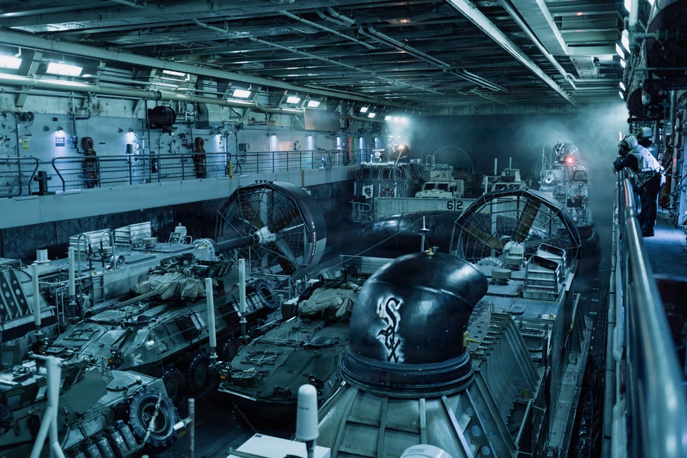 11th MEU Marines, Sailors conduct well deck operations aboard USS Portland