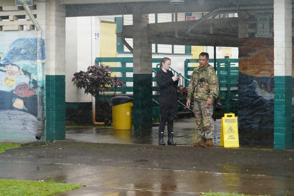 Hawaii Army National Guard assists residents in evacuation