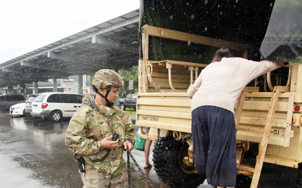 Hawaii Army National Guard assists residents in evacuation