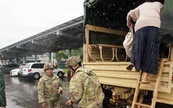 Hawaii Army National Guard assists residents in evacuation
