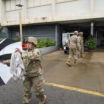 Hawaii Army National Guard assists residents in evacuation