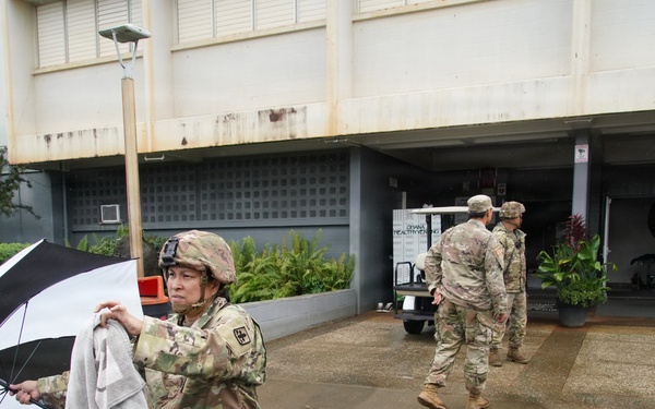 Hawaii Army National Guard assists residents in evacuation