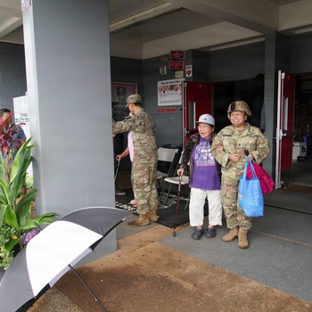 Hawaii Army National Guard assists residents in evacuation