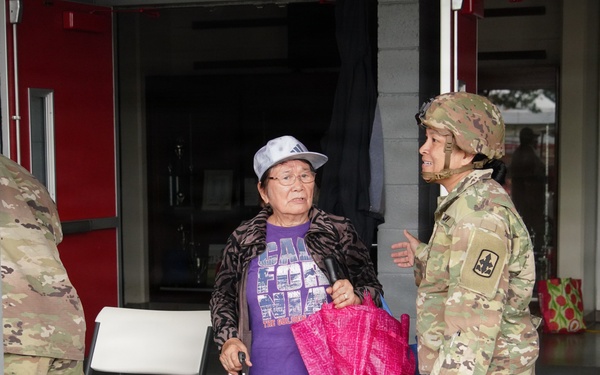 Hawaii Army National Guard assists residents in evacuation