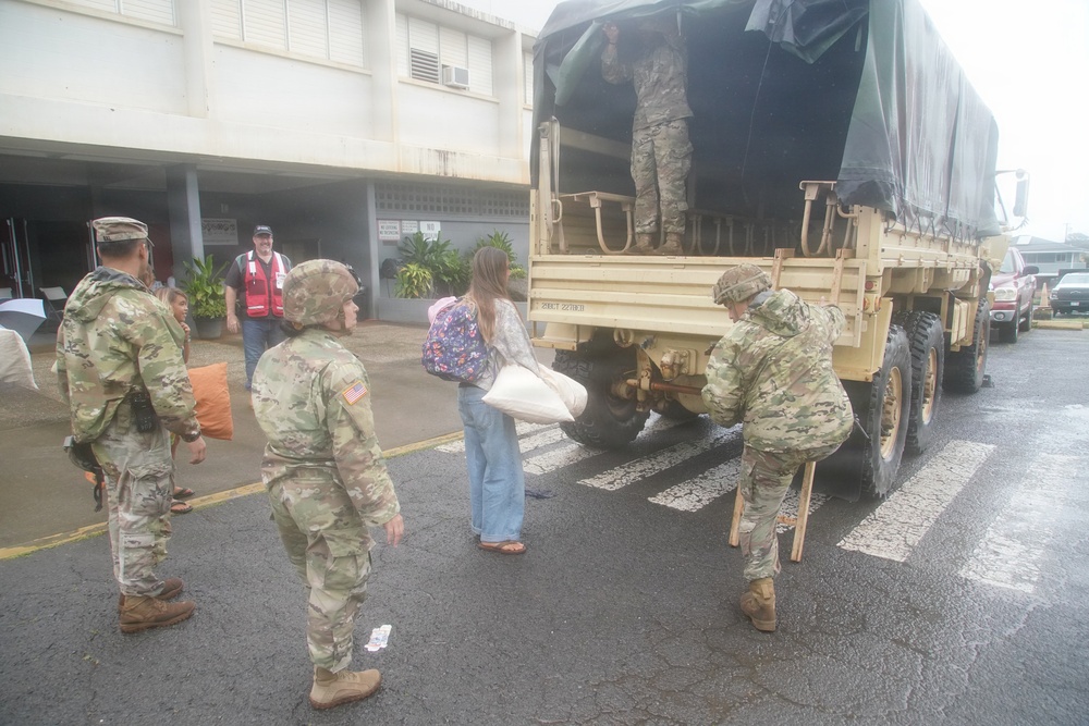 Hawaii Army National Guard assists residents in evacuation