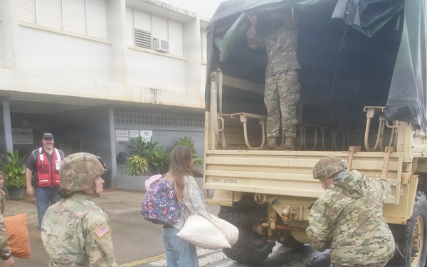 Hawaii Army National Guard assists residents in evacuation