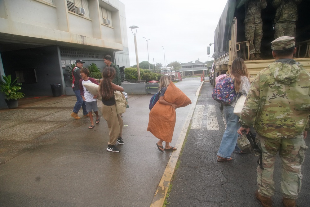Hawaii Army National Guard assists residents in evacuation