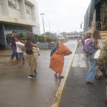 Hawaii Army National Guard assists residents in evacuation