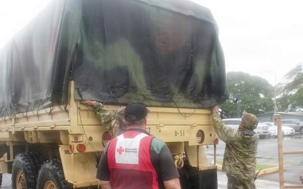 Hawaii Army National Guard assists residents in evacuation