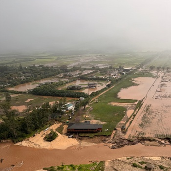 Coast Guard conducts overflight during flash floods on Oahu