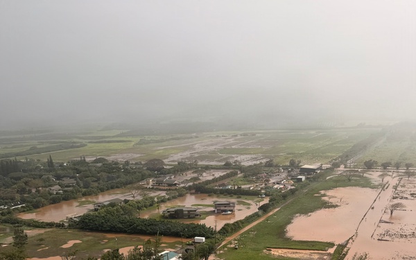 Coast Guard conducts overflight during flash floods on Oahu