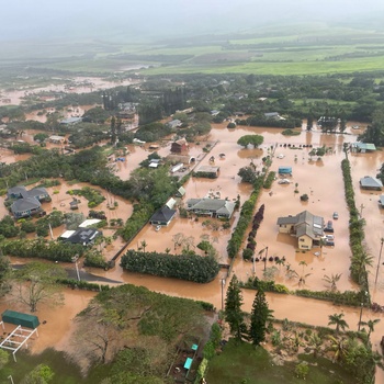 Coast Guard conducts overflight during flash floods on Oahu