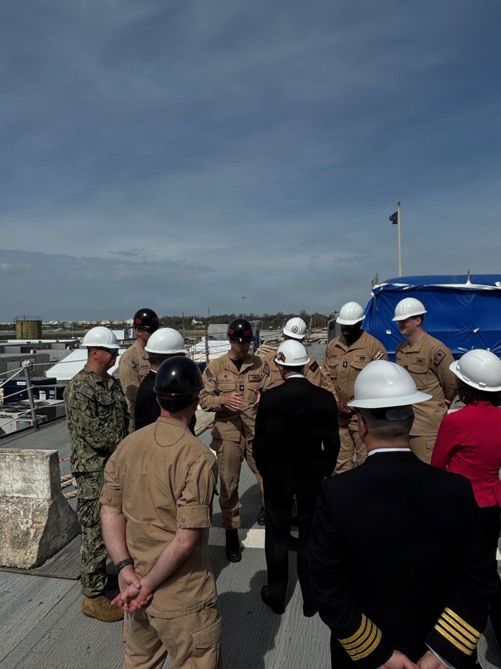 U.S. Ambassador to Spain and Andorra Visits USS PAUL IGNATIUS (DDG 117)