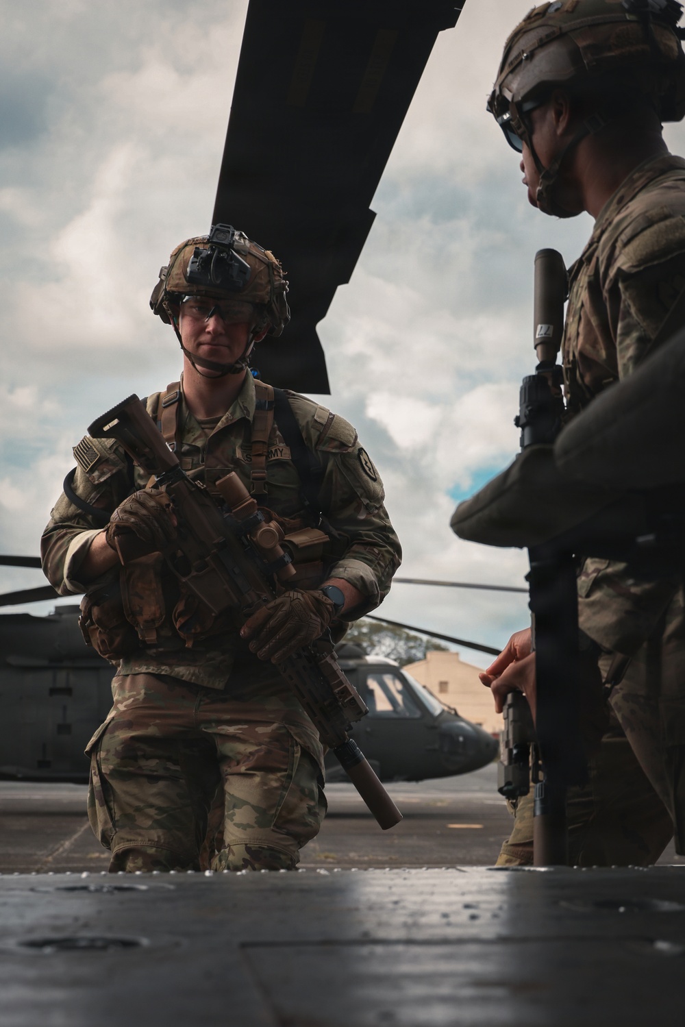 Wolfhounds Conduct Air Assault Training with 25th Combat Aviation Brigade, 25th Infantry Division