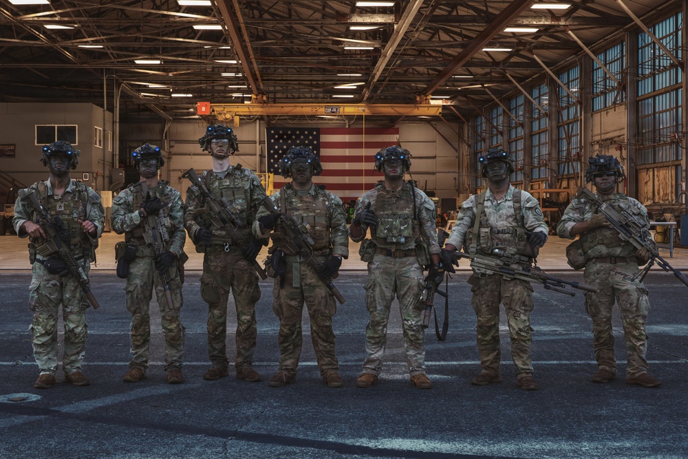 Wolfhounds Conduct Air Assault Training with 25th Combat Aviation Brigade