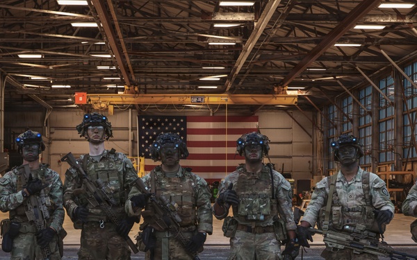 Wolfhounds Conduct Air Assault Training with 25th Combat Aviation Brigade
