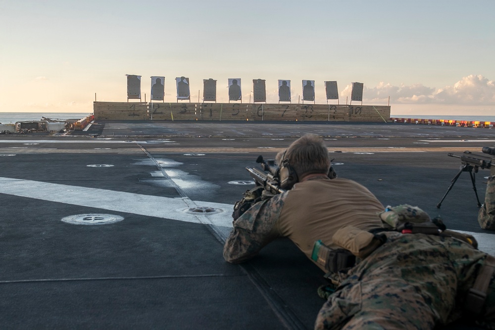 31st MEU Conducts Gun Shoot on Flight Deck of USS Tripoli