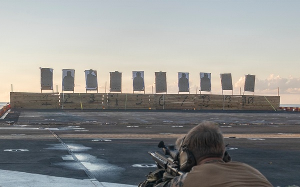 31st MEU Conducts Gun Shoot on Flight Deck of USS Tripoli