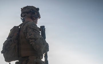 31st MEU Conducts Gun Shoot on Flight Deck of USS Tripoli