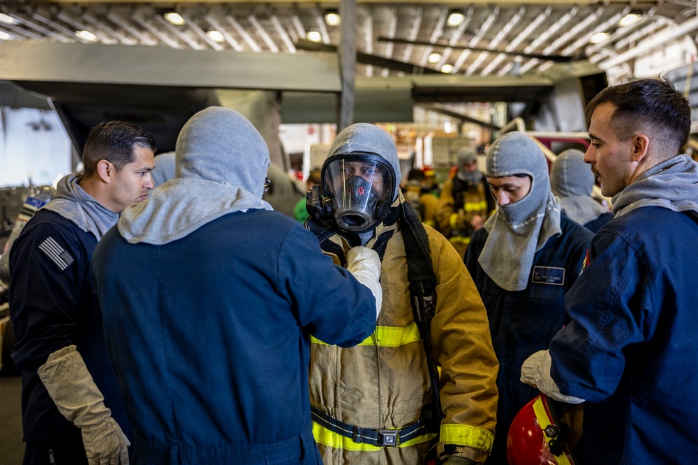 USS Iwo Jima Conducts Integrated Training Evolutions