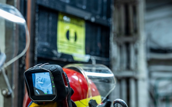 USS Iwo Jima Conducts Integrated Training Evolutions