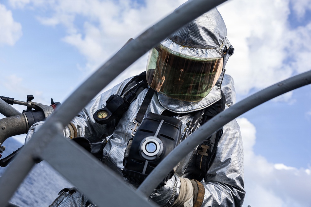 USS Iwo Jima Sailors Take Part in an Aviation Training Team Evolution