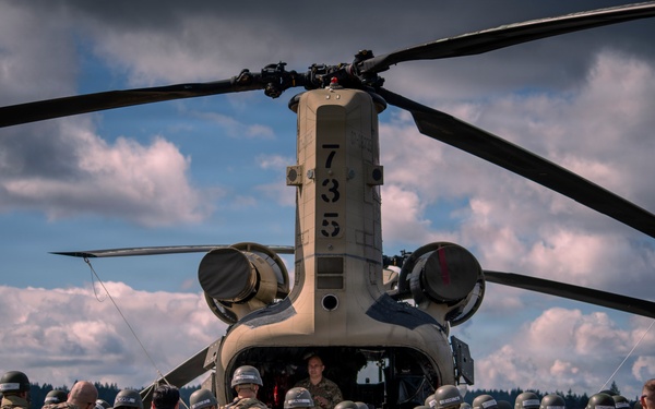 Grounded No More: Command sergeant major keeps OCS training cleared for takeoff