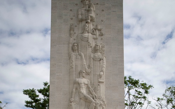 U.S. 7th Fleet Participates in Wreath Laying Ceremony at Manila American Cemetery and Memorial