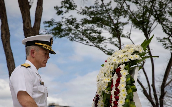 U.S. 7th Fleet Participates in Wreath Laying Ceremony at Manila American Cemetery and Memorial