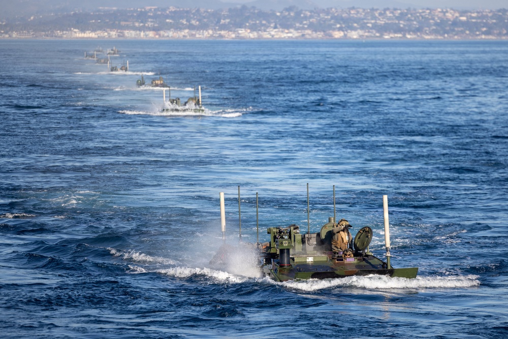 11th MEU Marines, Sailors Conduct Well-Deck Operations Aboard USS Comstock