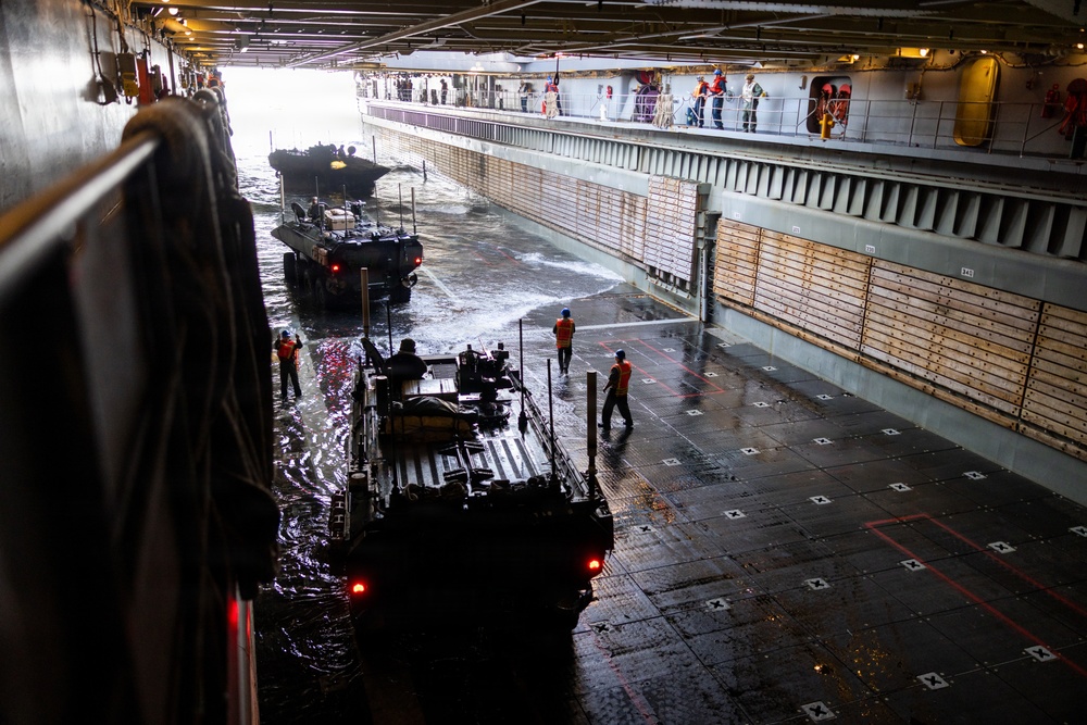 11th MEU Marines, Sailors Conduct Well-Deck Operations Aboard USS Comstock