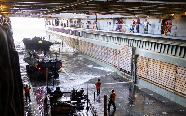 11th MEU Marines, Sailors Conduct Well-Deck Operations Aboard USS Comstock