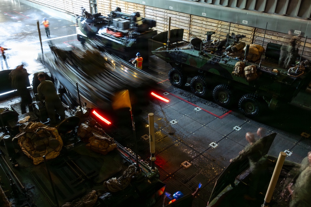 11th MEU Marines, Sailors Conduct Well-Deck Operations Aboard USS Comstock